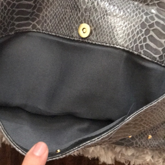 Fun Clutch! - Picture 3 of 5